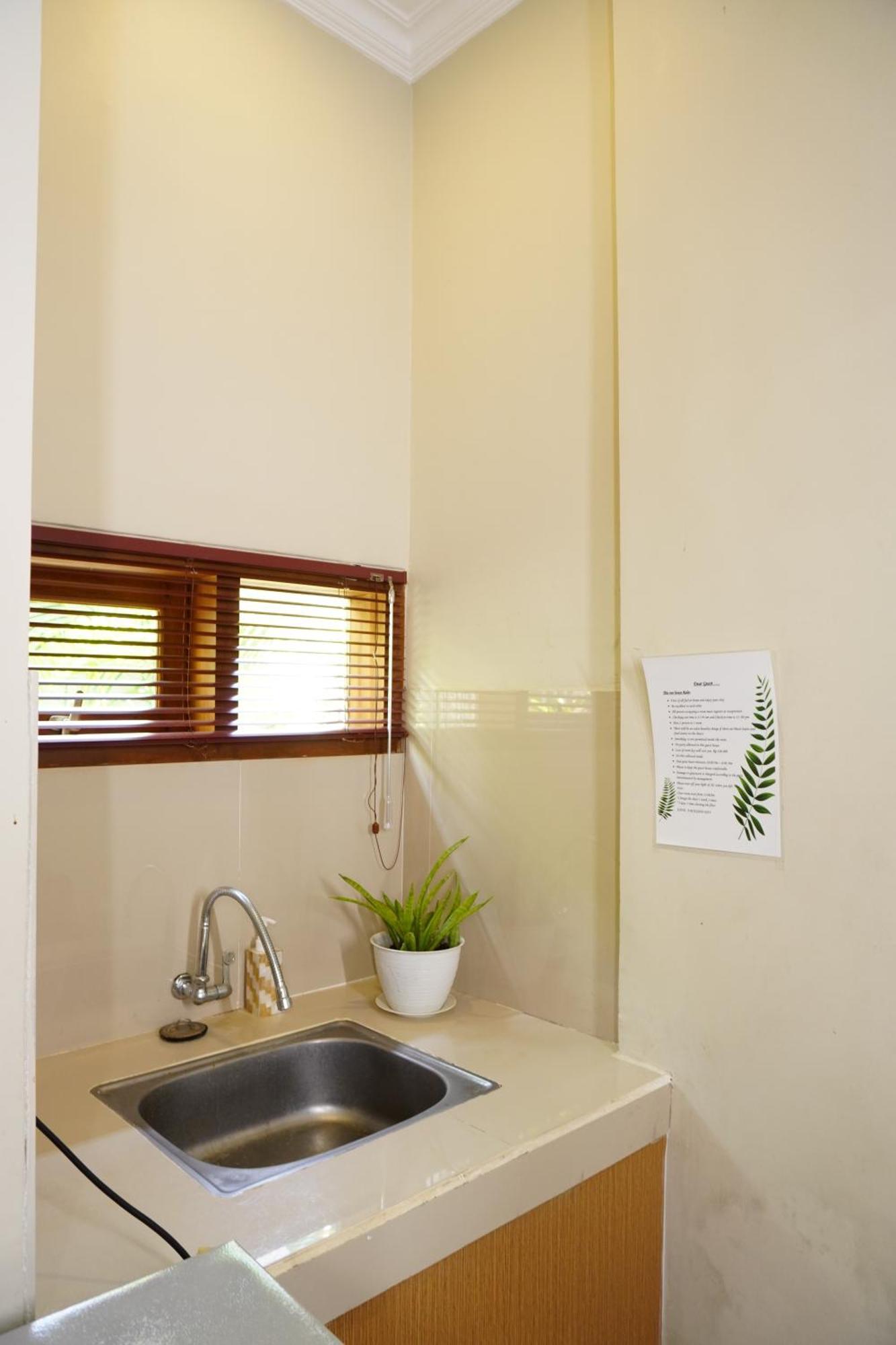 Olivia Guest House Canggu Buitenkant foto